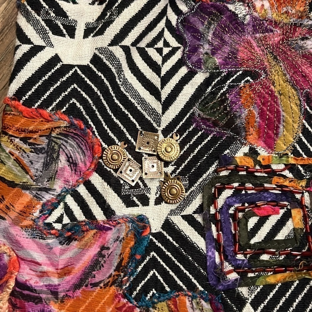 CHICO’S embellished vest, size 2 (large) - Picture 4 of 5